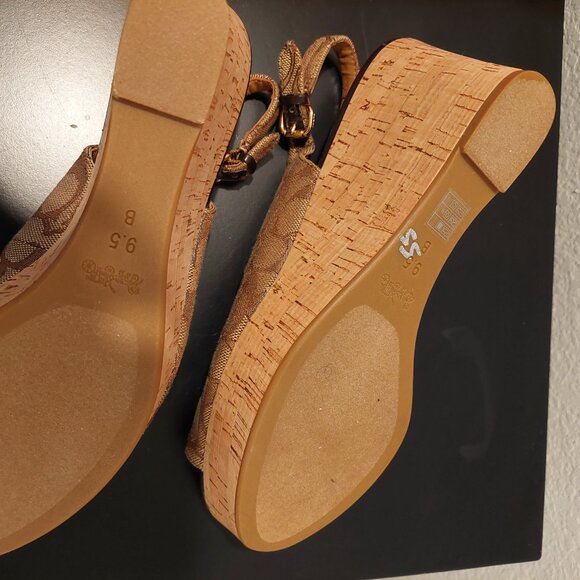 Coach monogram, caramel and brown wedge shoe. - Picture 3 of 6